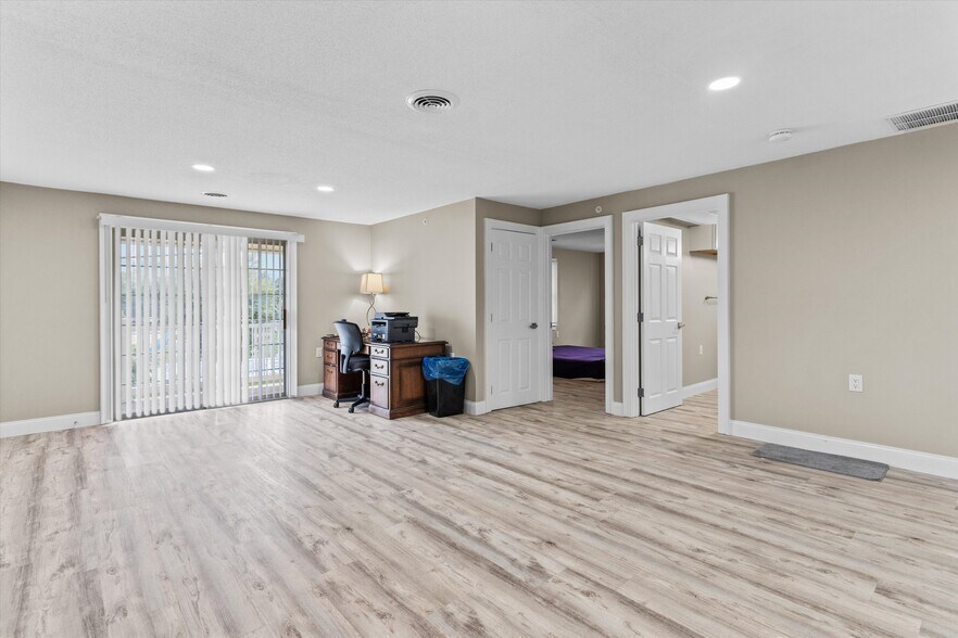 More Photos Of 47 Chelmsford St, Chelmsford Storefront Retail Residential For Sale