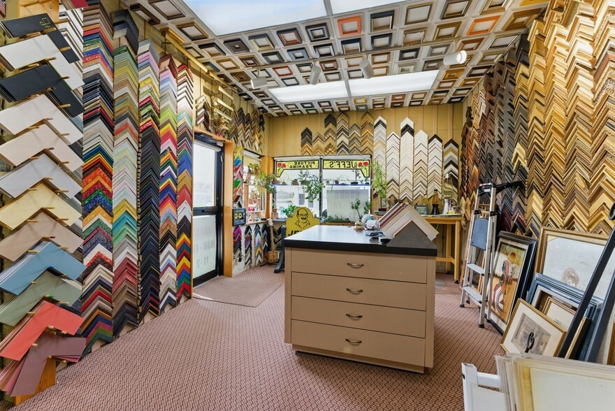 More Photos Of 1027 Columbus Ave, Springfield Freestanding For Sale