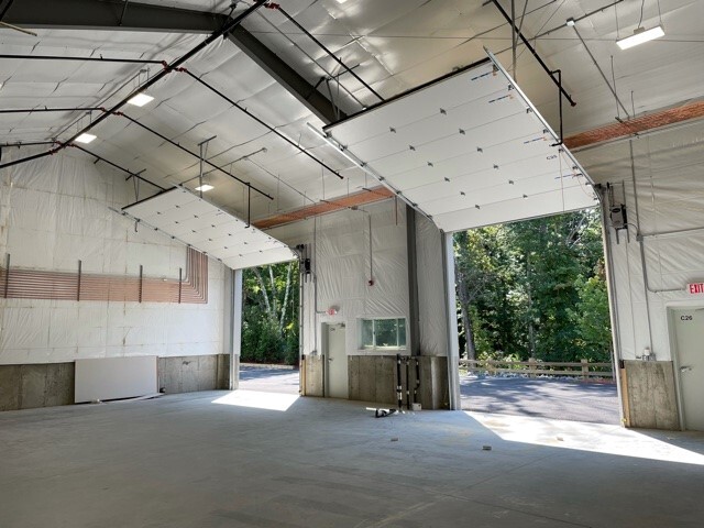 More Photos Of 156 Northboro, Southborough Warehouse For Lease