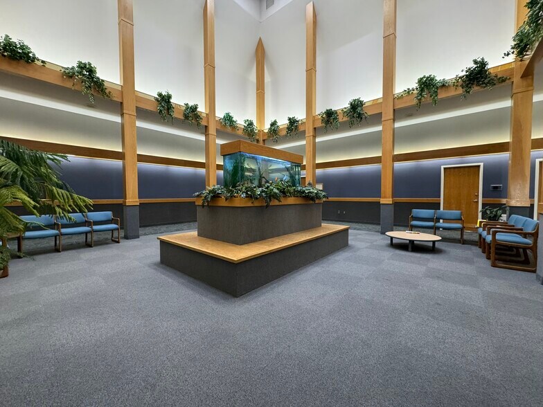 More Photos Of 190 Russell St, Hadley Medical For Lease