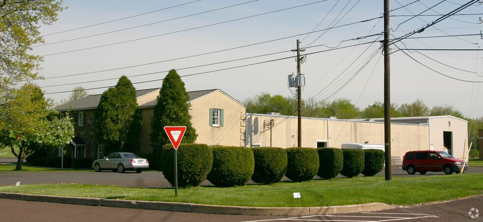 Primary Photo Of 3120 COMMERCE Dr, Telford Warehouse For Lease