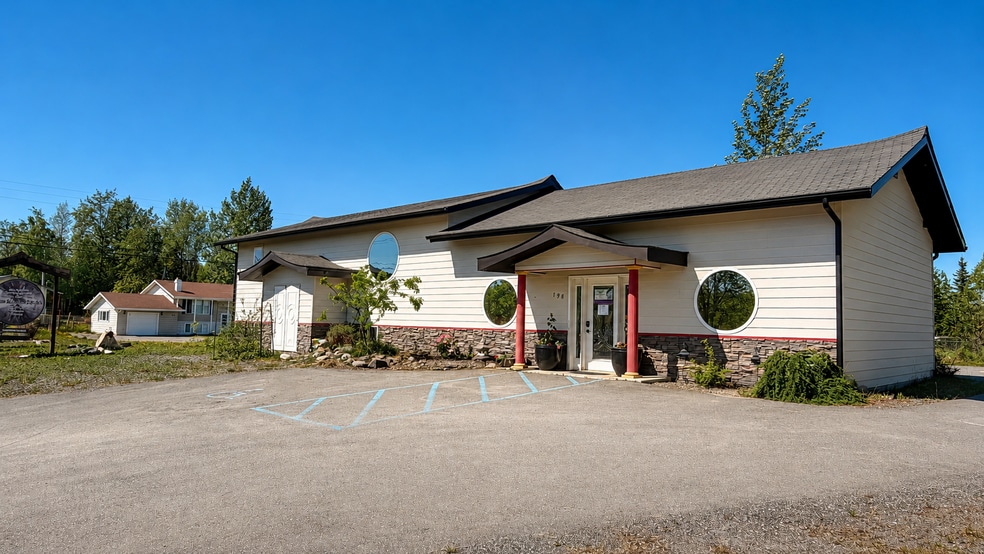More Photos Of 198 W Marydale Ave, Soldotna Medical For Sale