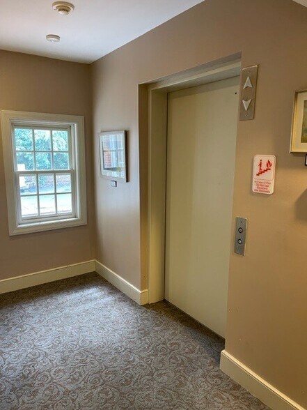 More Photos Of 222 Delaware St, New Castle Restaurant For Lease