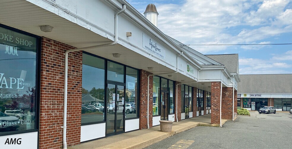 More Photos Of 11 Enterprise Rd, Hyannis Storefront For Lease