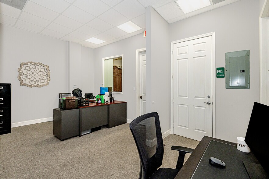 More Photos Of 7301 Wiles Rd, Coral Springs Medical For Lease