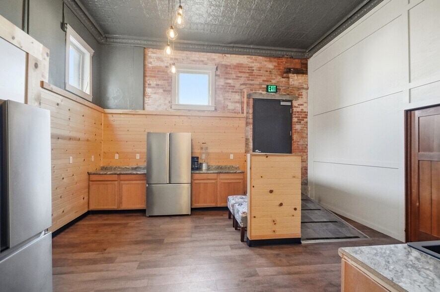 More Photos Of 209 N Main St, Delphos Restaurant For Sale