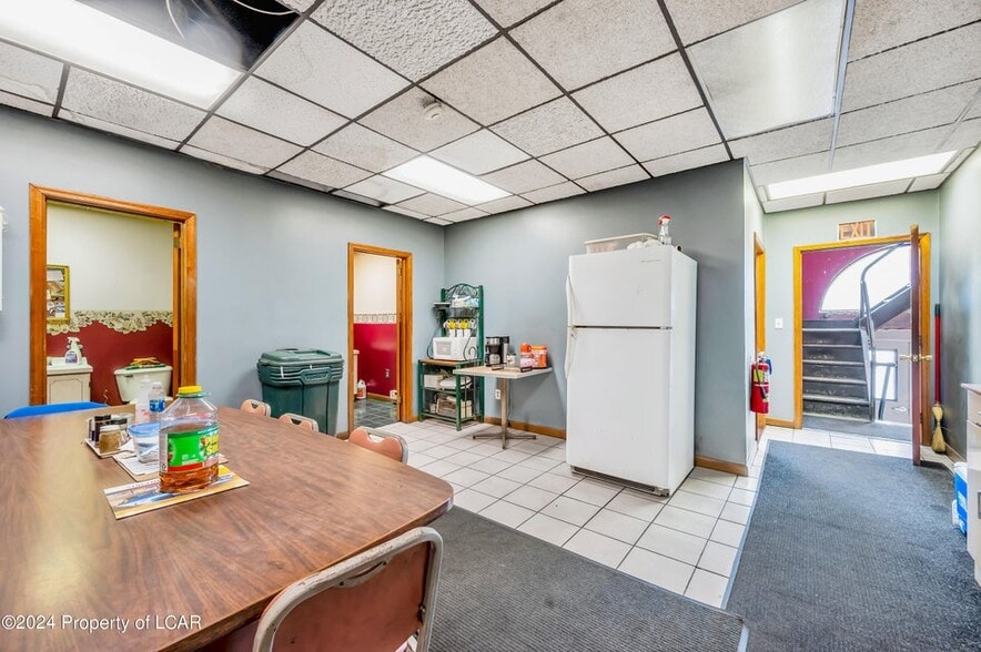 More Photos Of 1001 W Centre St, Mahanoy City Warehouse For Sale