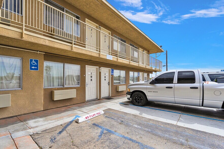 More Photos Of 16901 Stoddard Wells Rd, Victorville Hotel For Sale