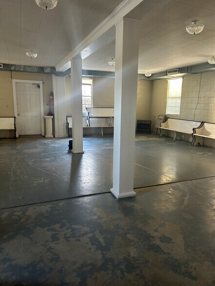 More Photos Of 2720 Fly Rd, Santa Fe Religious Facility For Sale