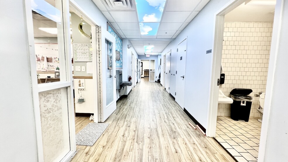 More Photos Of 205 Market Pl, Roswell Schools For Sale