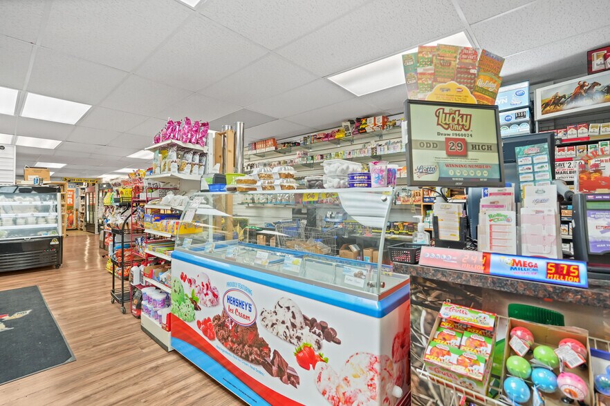 More Photos Of 401 N Main St, Polk General Retail For Sale