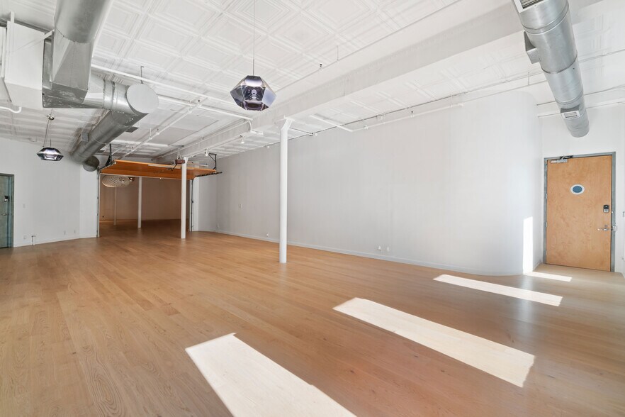 More Photos Of 253 W 28th St, New York Loft Creative Space For Lease