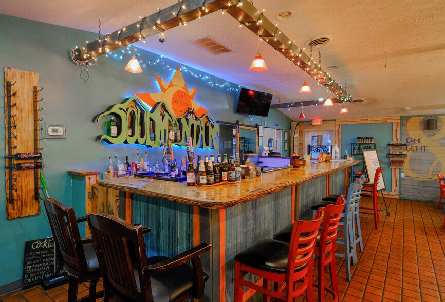 More Photos Of 865 John Marshall Hwy, Front Royal Restaurant For Sale