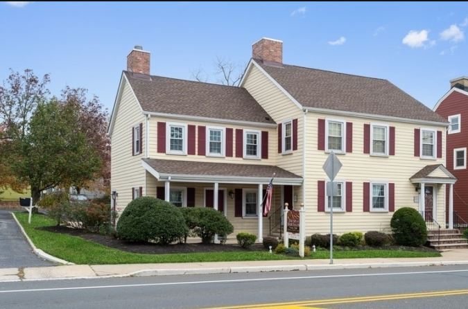 More Photos Of 264 US 202/206, Bedminster Storefront Retail Office For Lease