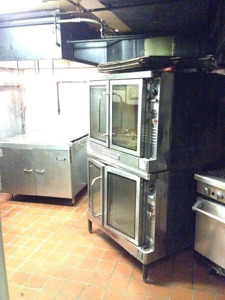 More Photos Of 224-234 Robert Parker Coffin Rd, Long Grove Unknown For Lease