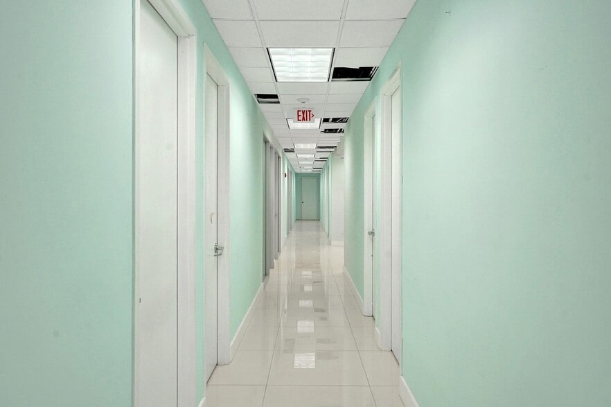 More Photos Of 15620 SW 29th St, Miramar Medical For Sale