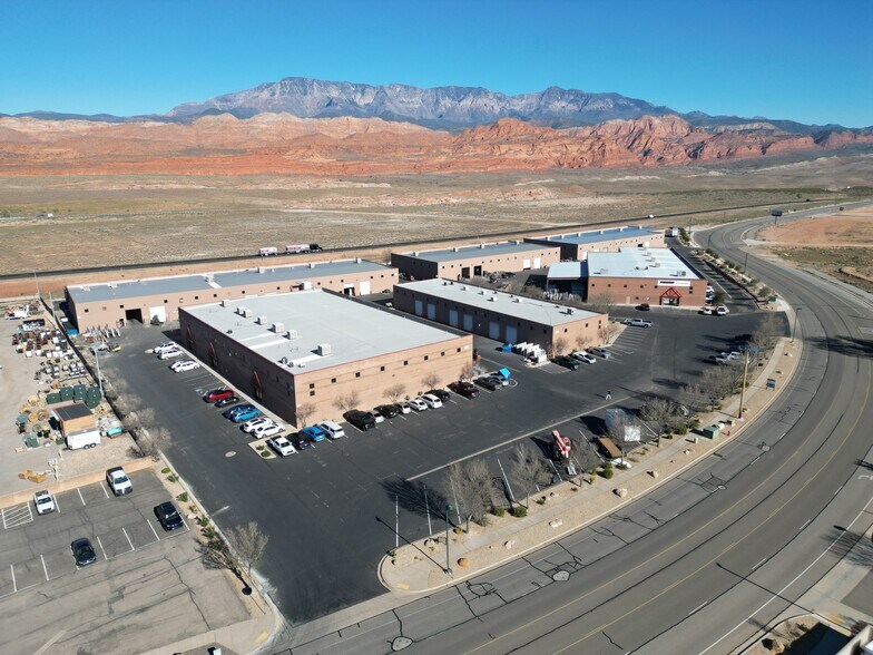 More Photos Of 459 N Old Highway 91, Hurricane Warehouse For Lease