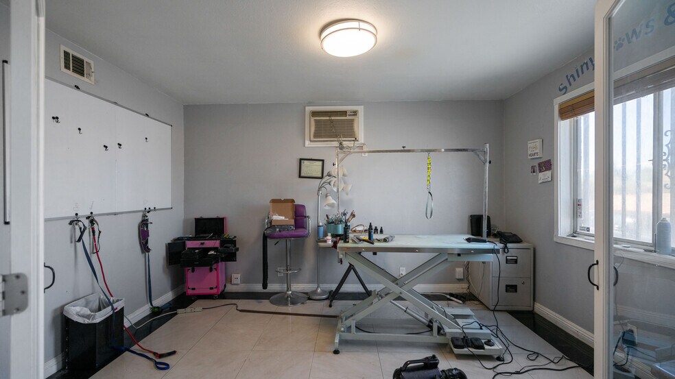 More Photos Of 16379 Foothill Blvd, Fontana Loft Creative Space For Sale