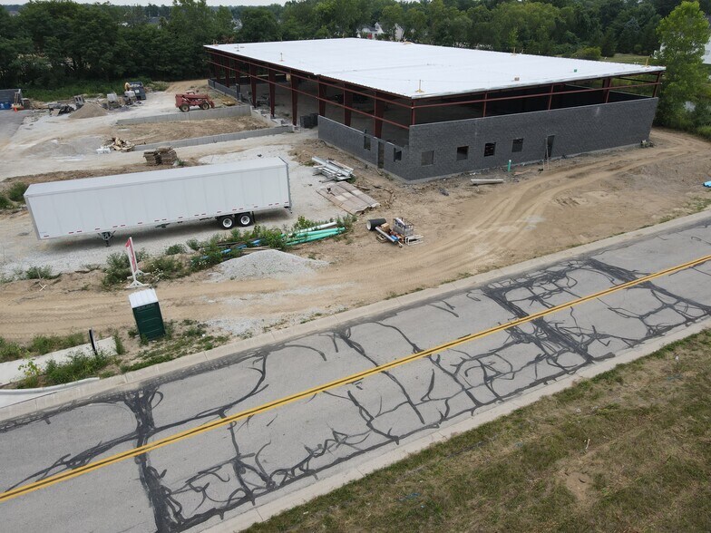 Primary Photo Of 16467 Southpark Dr, Westfield Warehouse For Lease