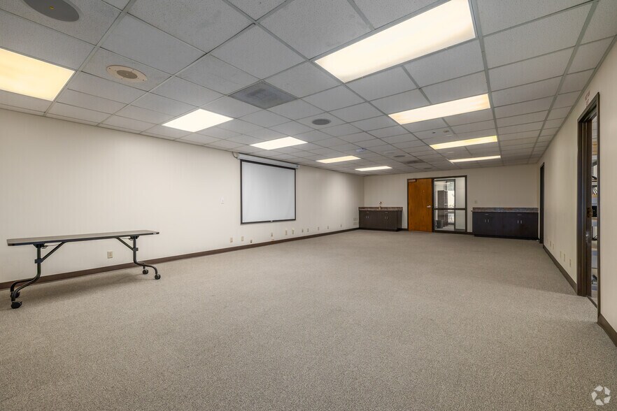 More Photos Of 3901 Carmichael Ave, Jacksonville Medical For Sale