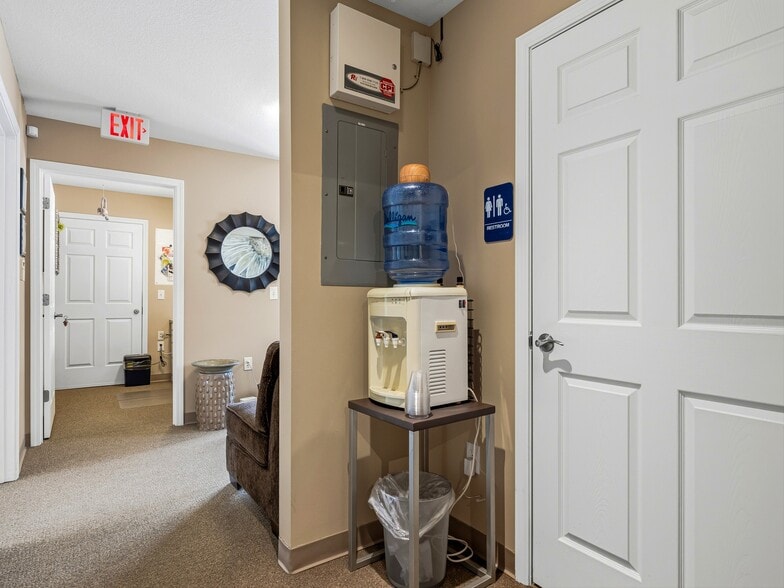 More Photos Of 2 Herman Avenue Ext, Asheville Office For Sale