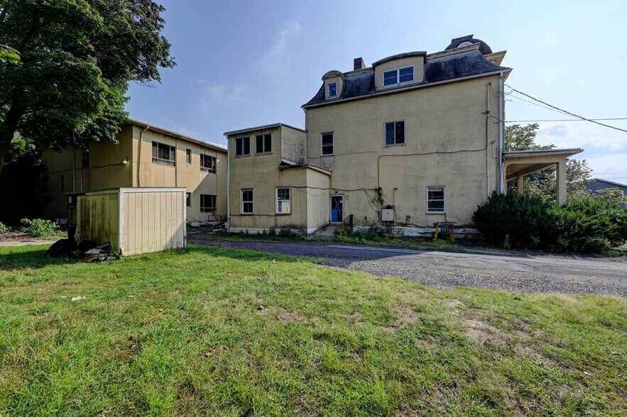 More Photos Of 1530-1538 Sanderson Ave, Scranton Healthcare For Sale