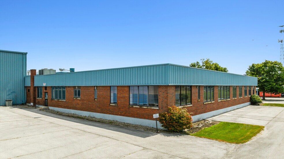 More Photos Of 1150 State St, Fostoria Warehouse For Sale
