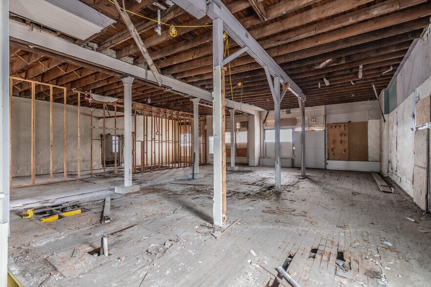 More Photos Of 1405 S Flores St, San Antonio Hospitality For Lease