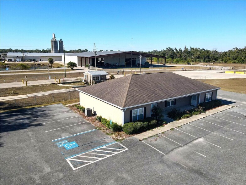 More Photos Of 1509 S Byron Butler Pky, Perry Manufacturing For Lease