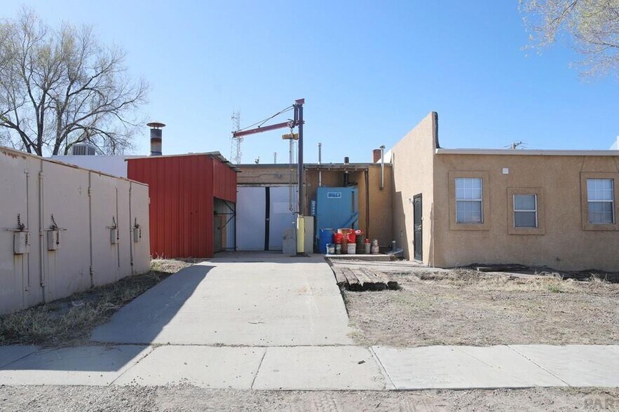 More Photos Of 600 E 11th St, Pueblo Auto Repair For Sale