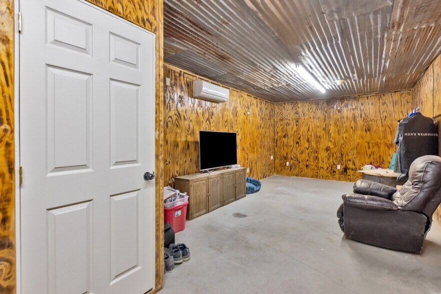 More Photos Of 7405 E County Road 110, Midland Land For Sale