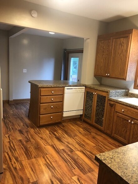 More Photos Of 6368 Elm St, North Branch Office For Sale