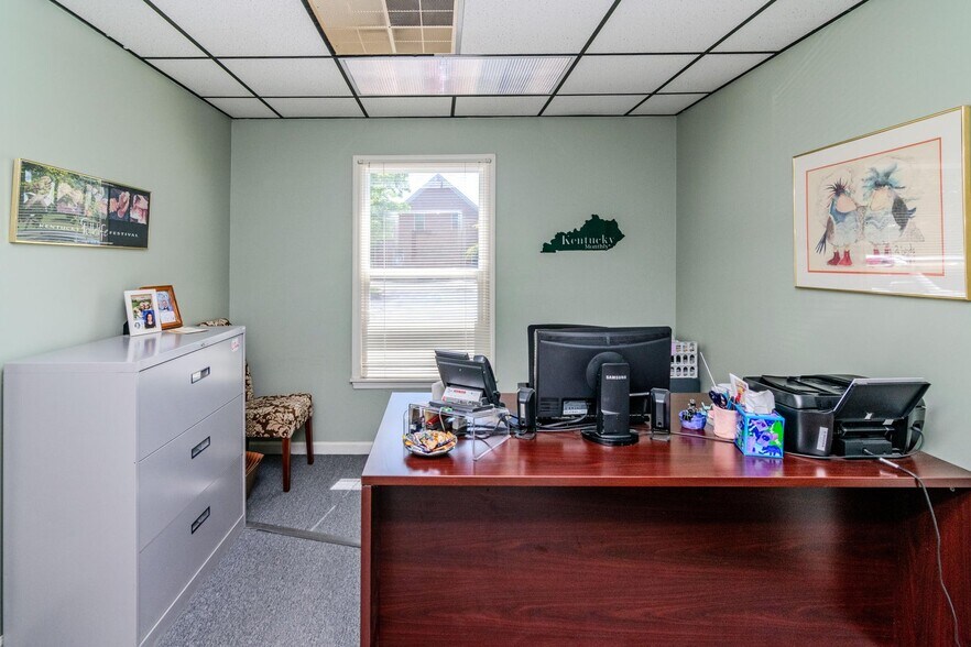 More Photos Of 100-102 Consumer Ln, Frankfort Office For Sale