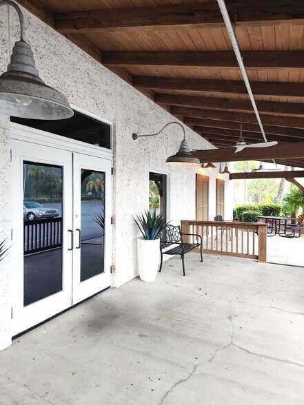 More Photos Of 153 Venture Dr, Brunswick General Retail For Sale