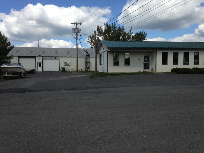 More Photos Of 304 W Second St, East Syracuse Warehouse For Lease