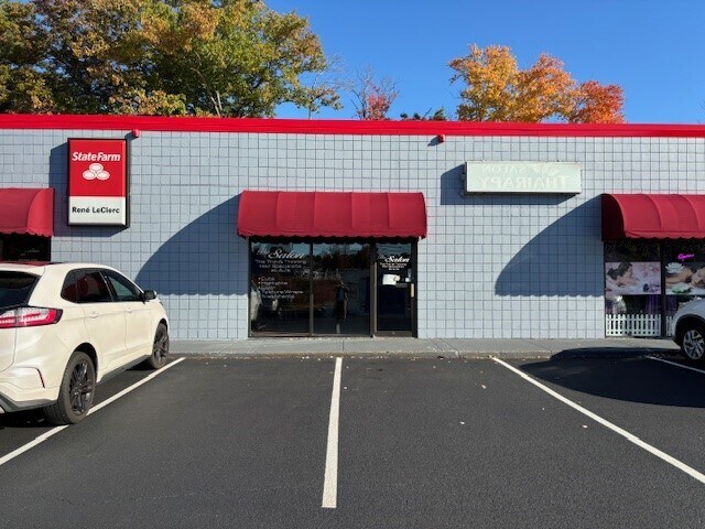 Primary Photo Of 1100 Hooksett Rd, Hooksett Freestanding For Lease