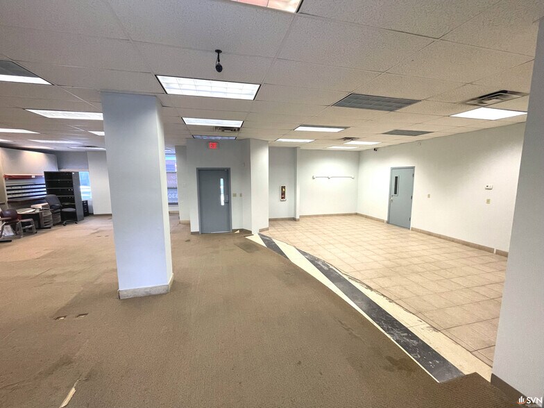 More Photos Of 366-368 S Main St, Akron Office For Sale