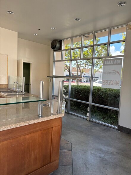 More Photos Of 641 Camino de los Mares, San Clemente Unknown For Lease