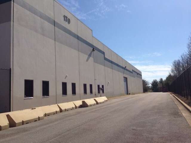 More Photos Of 170 Jetplex Blvd, Huntsville Warehouse For Lease