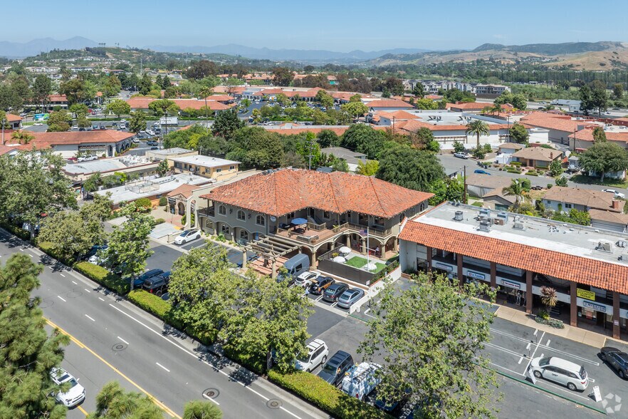 More Photos Of 32122 Camino Capistrano, San Juan Capistrano Medical For Sale