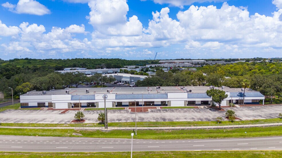 More Photos Of 4612 N 56th St, Tampa Industrial For Lease