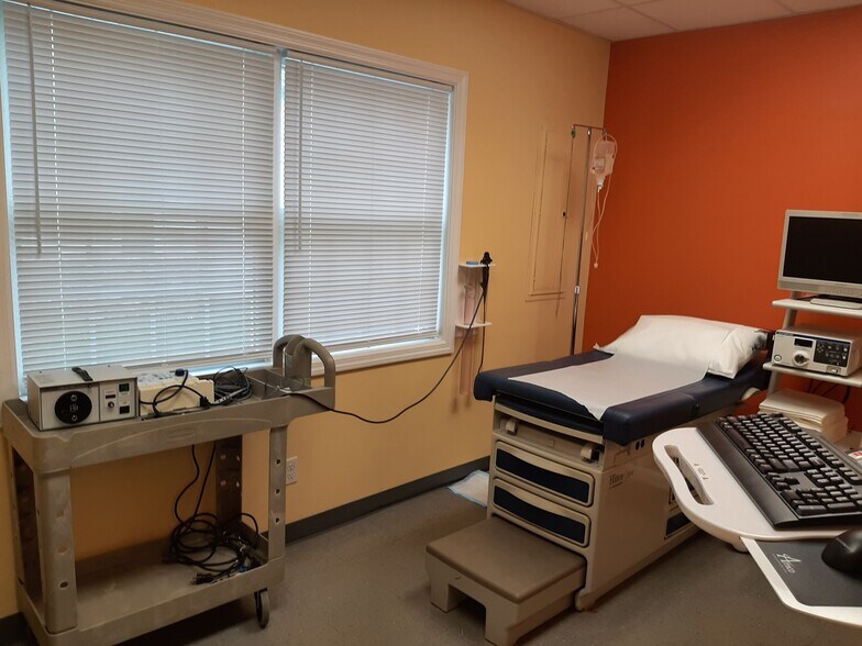 More Photos Of 792 Harrison Ave, Riverhead Medical For Sale