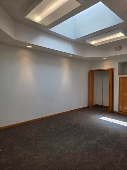 More Photos Of 1130 Sextonville Rd, Richland Center Medical For Lease