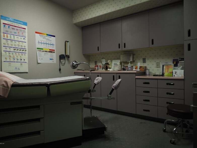 More Photos Of 1840 Mesquite Ave, Lake Havasu City Medical For Lease