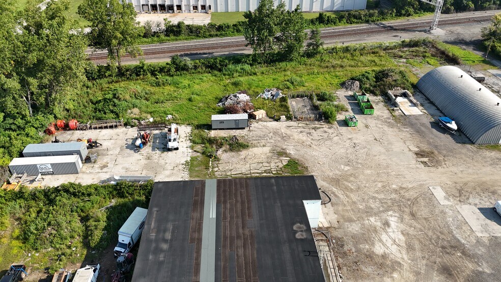 More Photos Of 3122 South Ave, Toledo Manufacturing For Lease