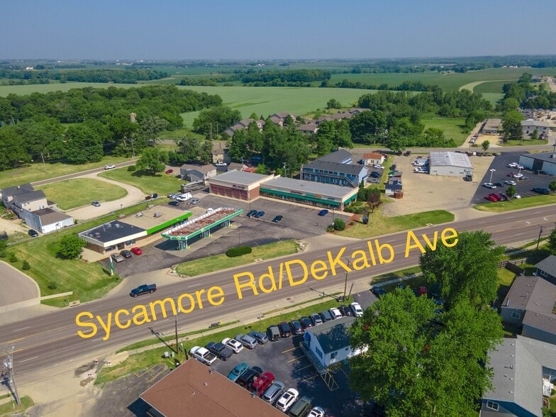 More Photos Of 1565 Dekalb Ave, Sycamore Freestanding For Lease