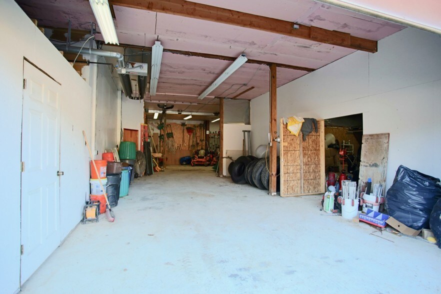 More Photos Of 79 Styles Way, Lagrangeville Light Distribution For Sale