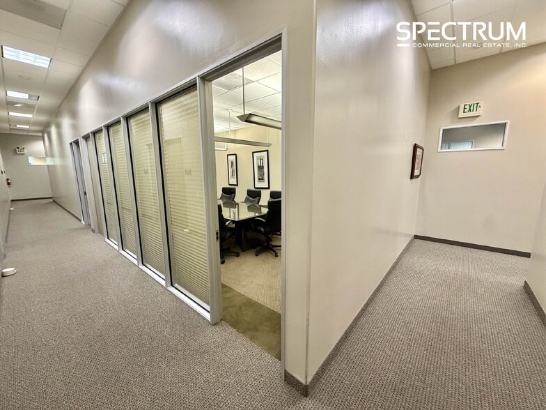 More Photos Of 27951 Smyth Dr, Valencia Office For Sale