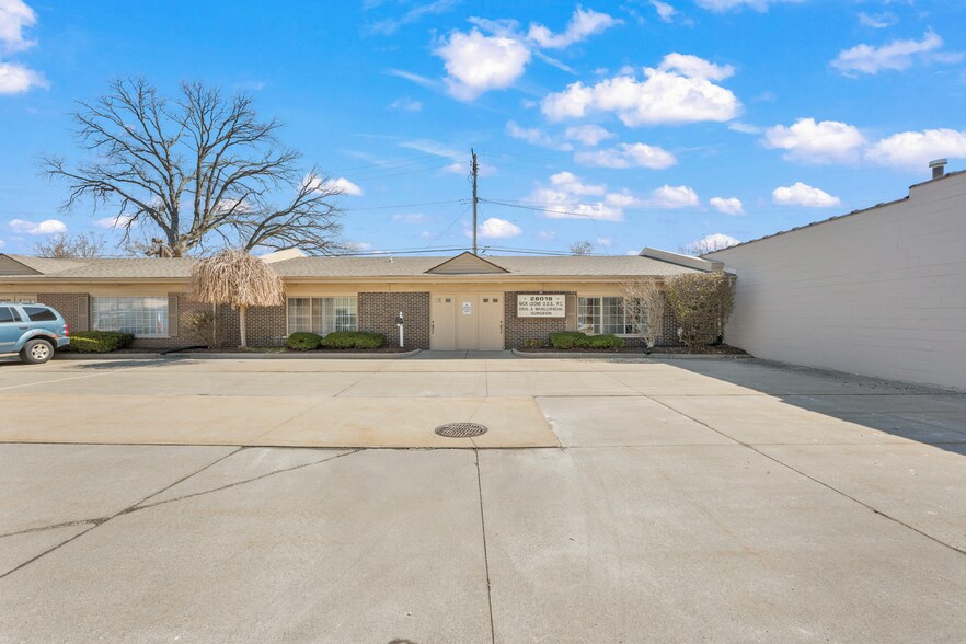 Primary Photo Of 28018-28050 Harper Ave, Saint Clair Shores Medical For Sale