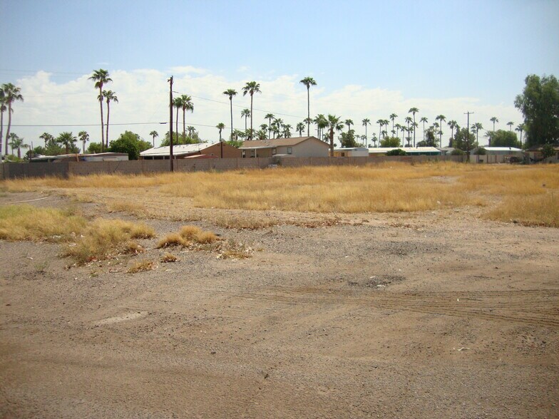 More Photos Of 7118 80th Ave, Glendale Land For Sale